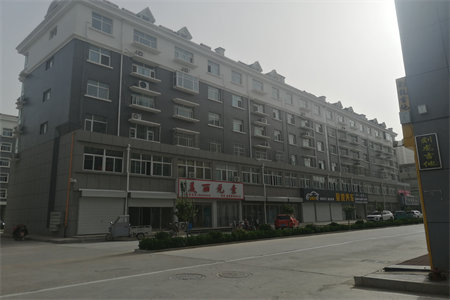 西外品质花园小区三房带150平大平台急售